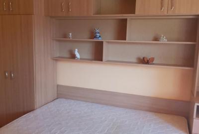 Garsonieră decomandată în Decebal