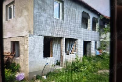 Casa de vanzare in Buciumeni, Dambovi?a in renovare, cu utilita?i, z - 2