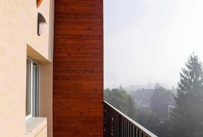 Apartament cu 4 camere decomandat în Curteni - 1