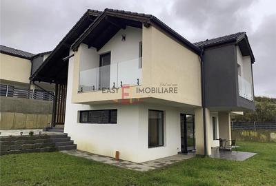 Casa noua cu 3 dormitoare, toate utilitatile,  zona linistita,  500mp curte in L