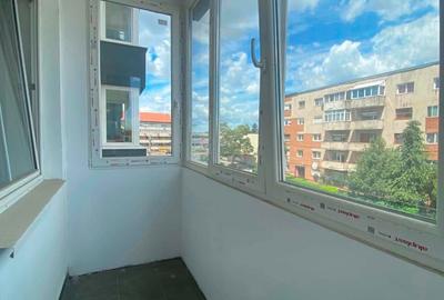 Apartament cu 2 camere semidecomandat în Micro 17 - 12