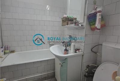 Apartament cu 2 camere decomandat, mobilat în 9 Mai - 12