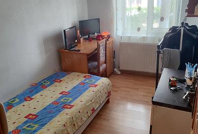 De vanzare apartament 3camere - 8