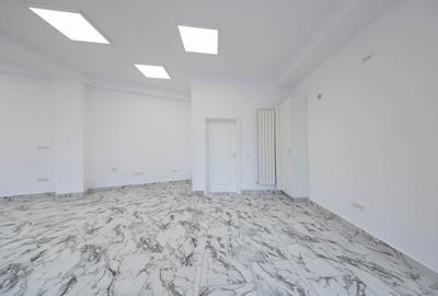 Spațiu comercial, de 52 mp, în Central - 10