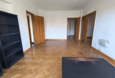 Apartament cu 4 camere semidecomandat în P-ța Romană - 10