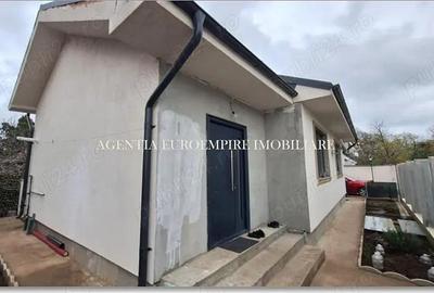 Casa de vanzare in localitatea Lazu - 1