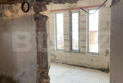 Casă cu 4 camere cu Teren 867 Mp în Central - 10