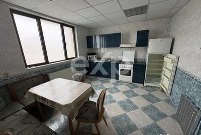 Casă cu 7 camere cu Teren 465 Mp în Bradu