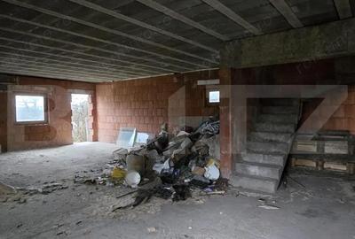 Casa la rosu, 191mp, teren 471mp. Viile satu Mare - 3