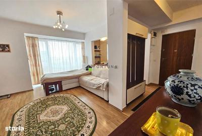 Apartament cu 3 camere semidecomandat în Răcădău - 3