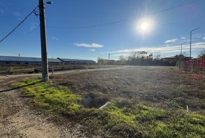 Vând teren în zona industrială - 1