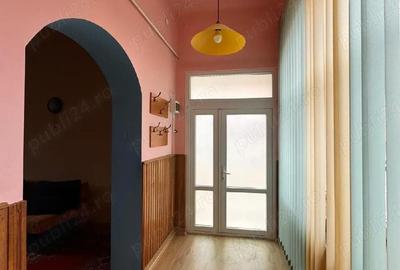 Spațiu comercial, de 60 mp, în Central - 8