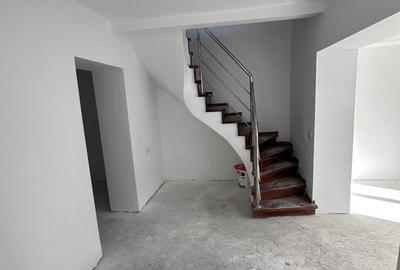 Casă de vânzare – Constanța, zona Trocadero – 199.900 € negociabil - 6