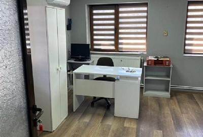 Spațiu comercial, de 40 mp, în Central