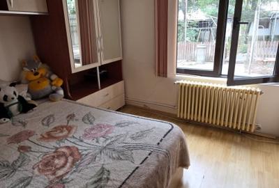 Casă individuală cu 6 camere cu Canalizare în Central - 10