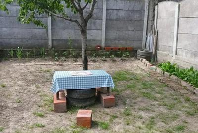 Casa la curte comuna - 1