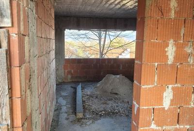 Casă cu 5 camere cu Teren 1000 Mp în Sântuhalm - 4