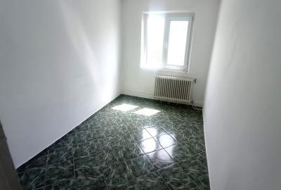 Apartament trei camere  zona Mausoleu - 3