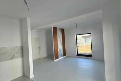 Casă cu 3 camere cu Canalizare în Afumați - 2