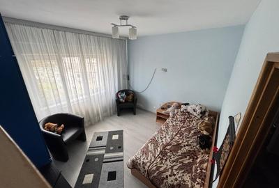 Apartament cu 3 camere decomandat în Alexandru cel Bun - 1
