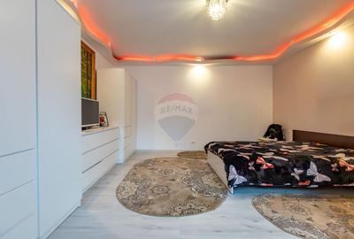 Casă individuală cu 6 camere cu Canalizare în Mărgineni - 9