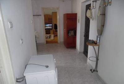 Apartament cu 2 camere decomandat în Central - 9