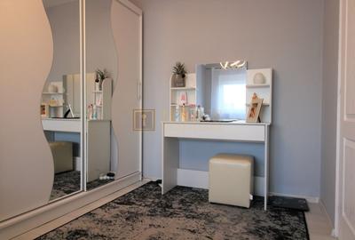 3 camere, clima, bloc anvelopat, Str. Cosminului - Girocului. - 6