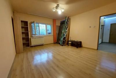 Apartament cu 3 camere decomandat, mobilat în 13 Septembrie - 4