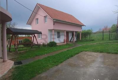 Casă cu 9 camere cu Teren 2600 Mp în Hotar - 5