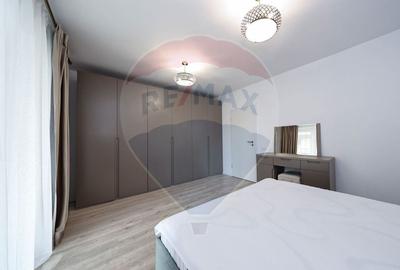 Apartament cu 2 camere decomandat, mobilat în Tractorul - 7