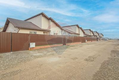 Casa pe parter cu incalzire in pardoseala - Sanpetru, zona Lempes - 35
