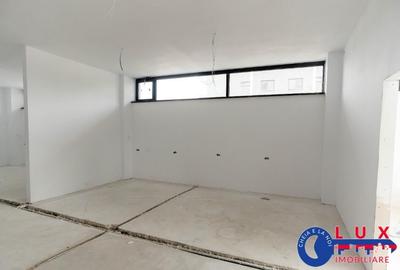 Spațiu comercial, de 120 mp, în E3 - 3