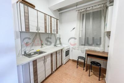 Garsonieră decomandată, mobilată în Central - 4