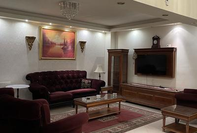 Apartament cu 3 camere în Drumul Taberei