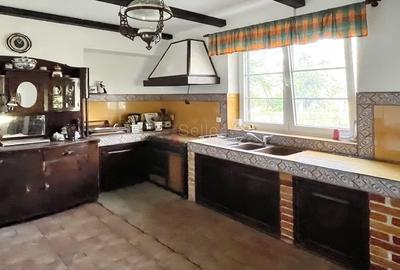 Casă individuală cu 7 camere cu Canalizare în Baciu - 3