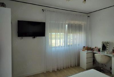 Casă cu Teren 300 Mp în Preajba - 3