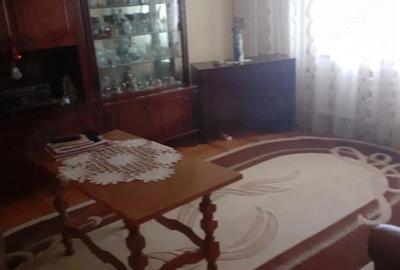 Apartament cu 3 camere decomandat în 5 Călărasi - 3