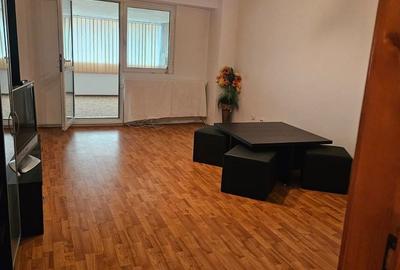 Apartament cu 3 camere decomandat în Buzaului - 13