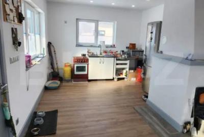 Casă cu 4 camere cu Teren 1800 Mp în Central - 10