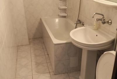 PARTICULAR, apartament cu 3 camere, hol H, 2 bai, mobilat, utilat, Liberty mall, Chirigiu - 1