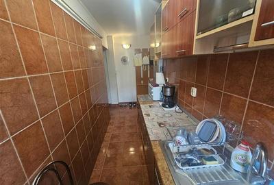 Apartament cu 3 camere nedecomandat, mobilat în Micro III - 19