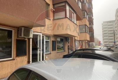 Spațiu comercial de vânzare – Militari Residence - 9