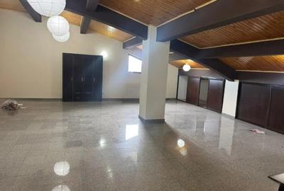 Apartament 3 cam. | Straulesti | 2 Cocosi | 175 mp | Mansarda | 4 Locuri parcare - 2