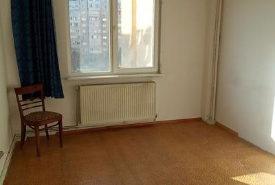 Apartament cu 3 camere semidecomandat în Griviței - 2