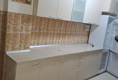 Apartament cu 3 camere decomandat în UTA - 4