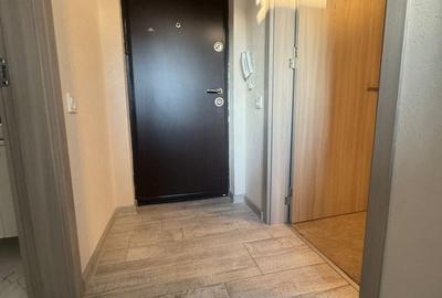 Garsonieră decomandată, mobilată în Sud - 8