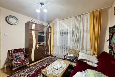 Apartament cu 3 camere decomandat în Turnișor - 3