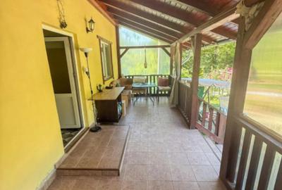 Casă cu 3 camere cu Teren 1027 Mp în Central - 10