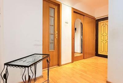 Apartament cu 3 camere în Drumul Sării - 13