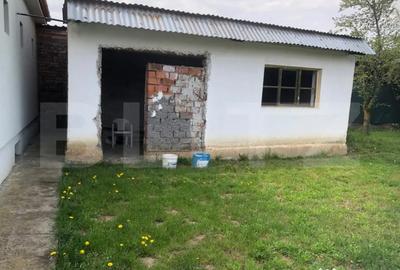 Casă cu 4 camere cu Teren 770 Mp în Titulescu - 8